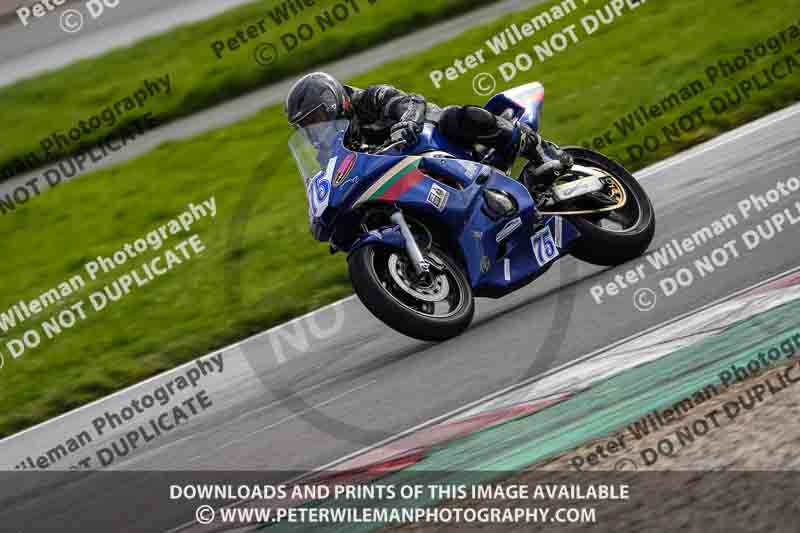 donington no limits trackday;donington park photographs;donington trackday photographs;no limits trackdays;peter wileman photography;trackday digital images;trackday photos